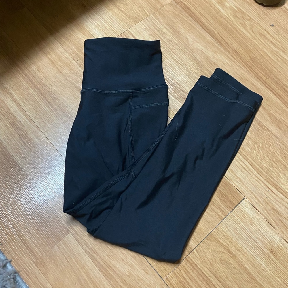 Old navy cropped powersoft black leggings size small